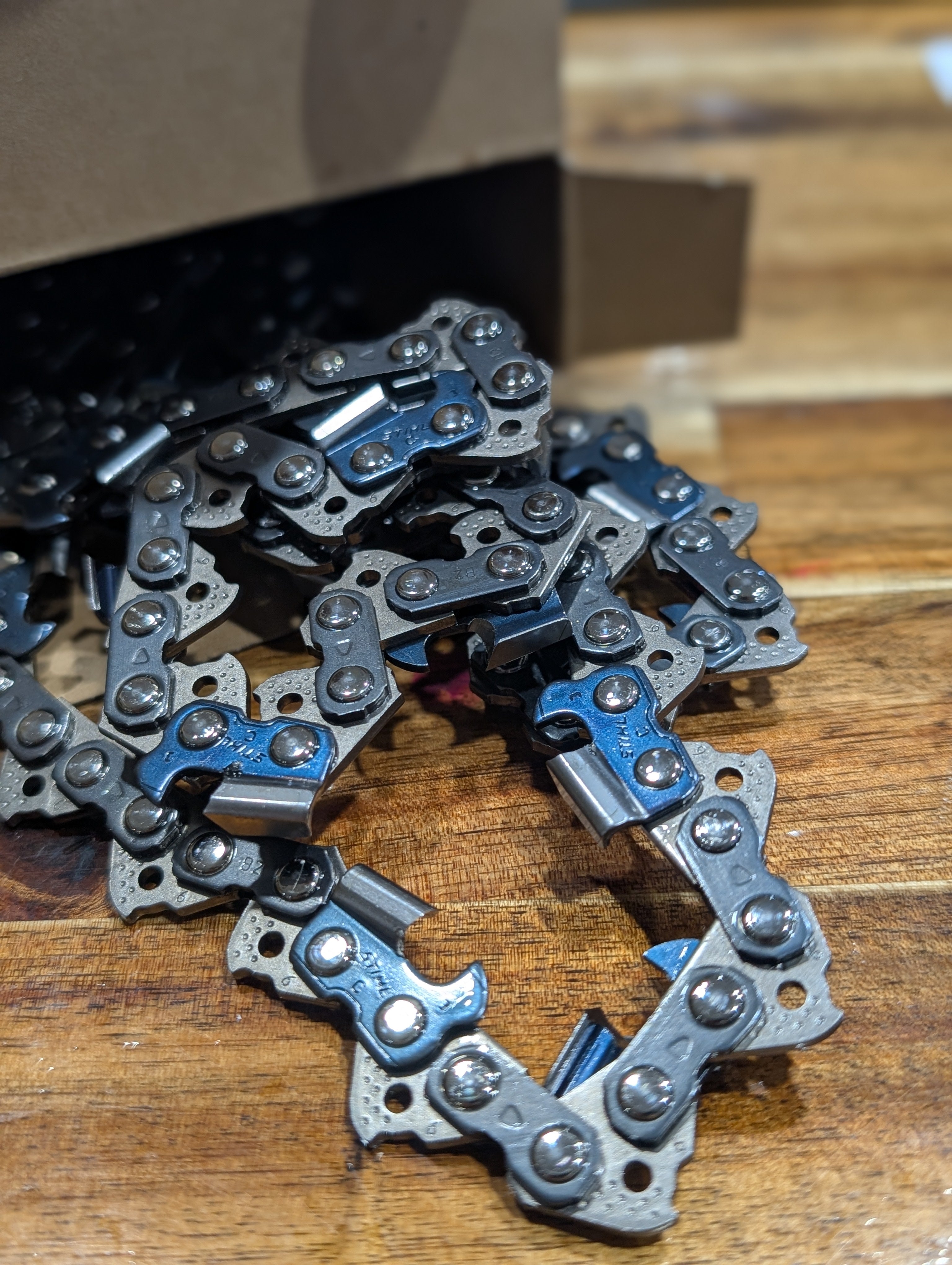 Stihl - 25" - 3/8" - .063 - 84DL chainsaw chain